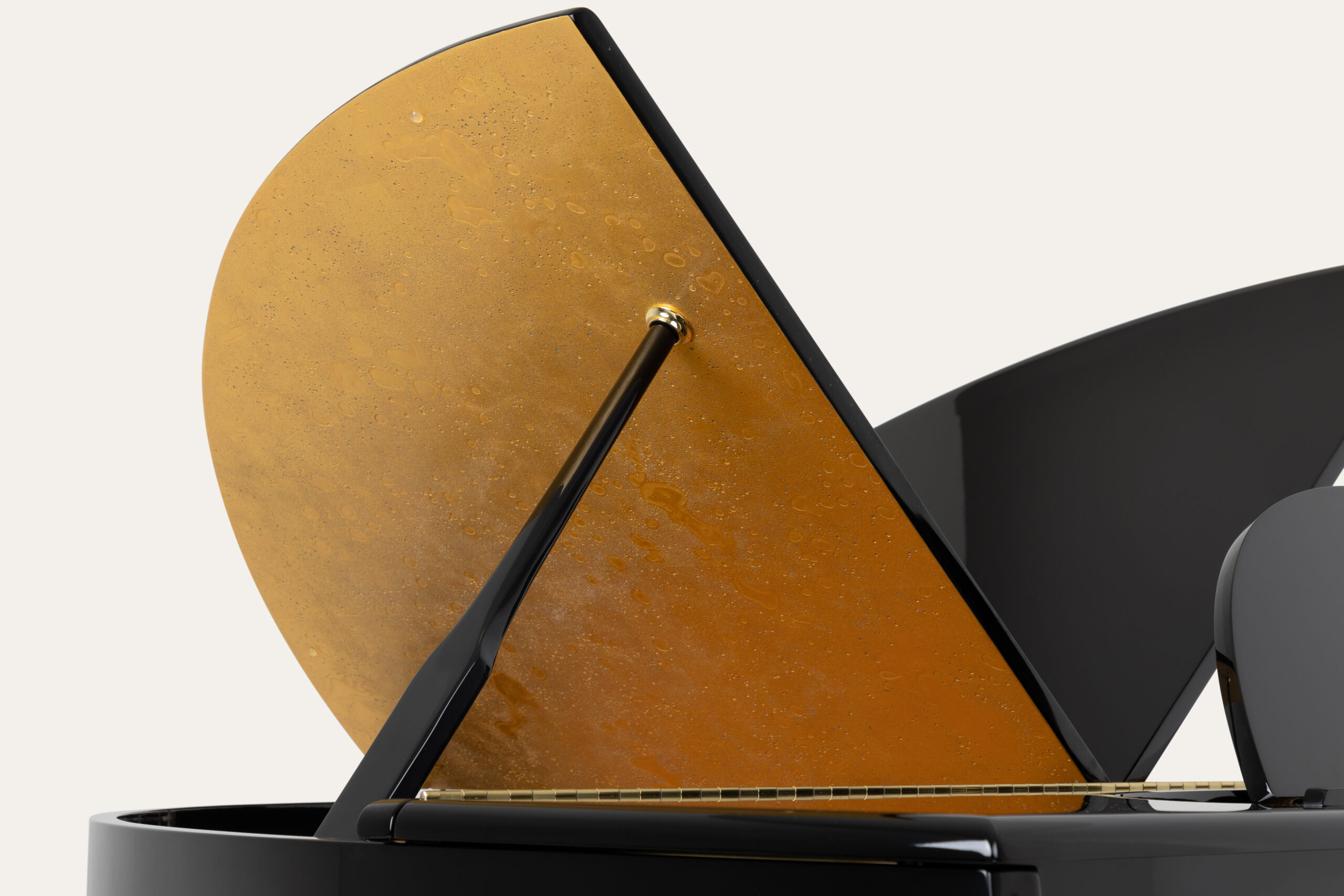 Classic Sygnet with Sunbaked Gold Specialist Finish(2)