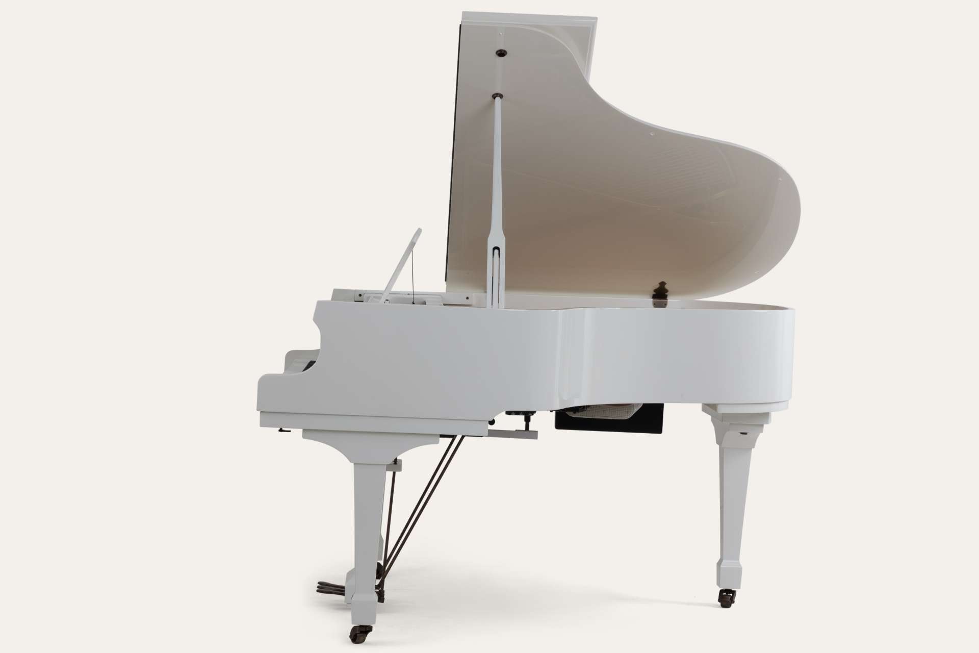 Classic Flugel In White(6)